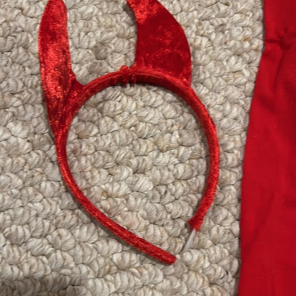 Girls, darling devil Halloween costume - Picture 13 of 15